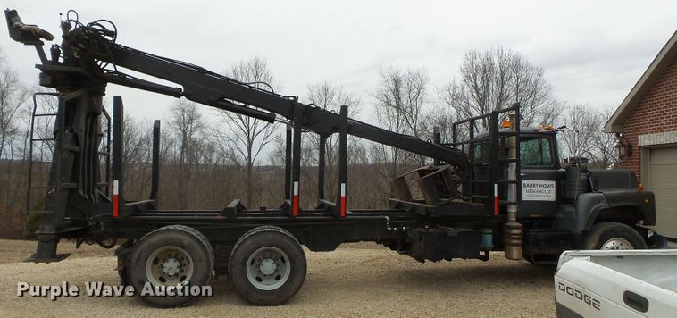 image for item DH7836 1999 Mack DM690S log loader truck