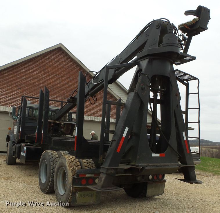 image for item DH7836 1999 Mack DM690S log loader truck