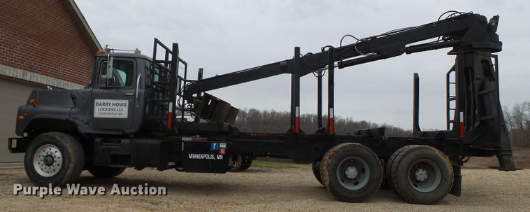 image for item DH7836 1999 Mack DM690S log loader truck