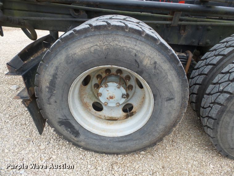 image for item DH7836 1999 Mack DM690S log loader truck