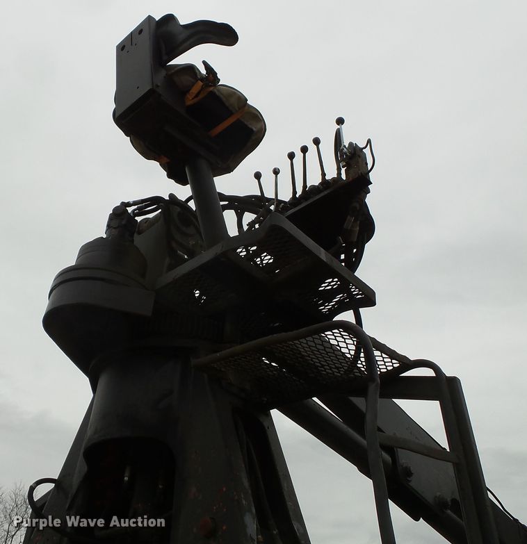 image for item DH7836 1999 Mack DM690S log loader truck