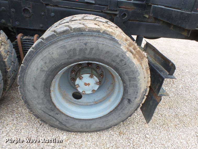 image for item DH7836 1999 Mack DM690S log loader truck