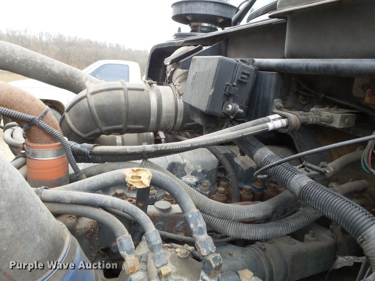 image for item DH7836 1999 Mack DM690S log loader truck