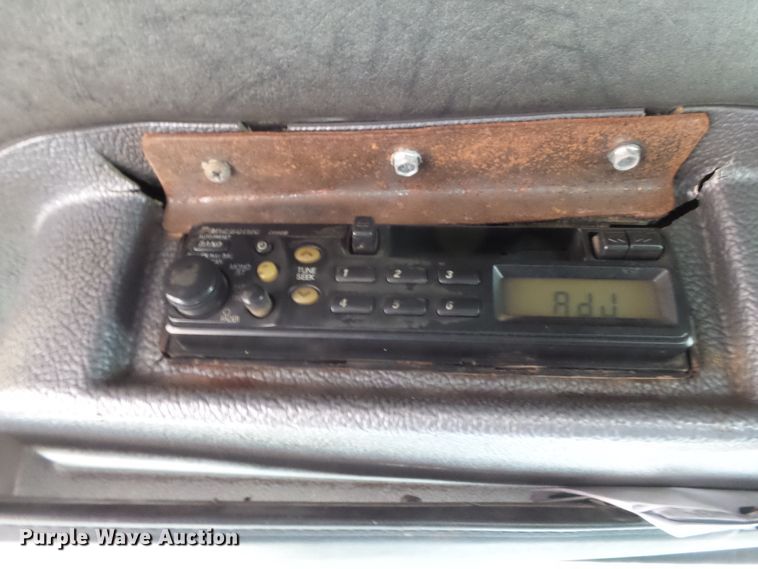 image for item DH7836 1999 Mack DM690S log loader truck