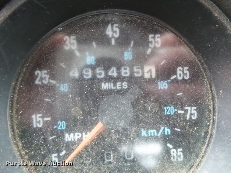 image for item DH7836 1999 Mack DM690S log loader truck