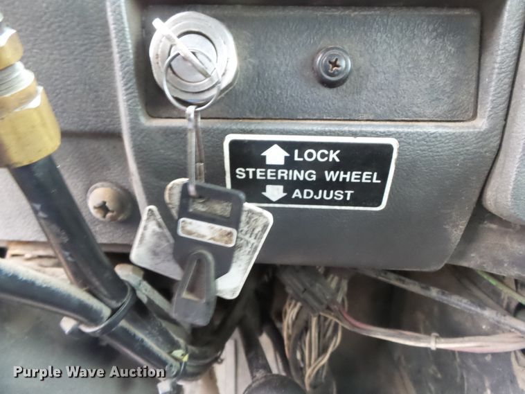 image for item DH7836 1999 Mack DM690S log loader truck