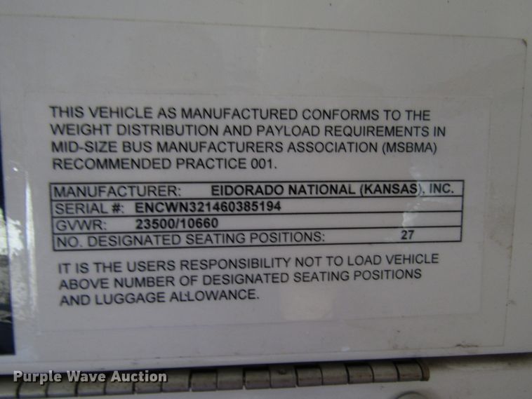 image for item DH8328 2006 International 3200 shuttle bus