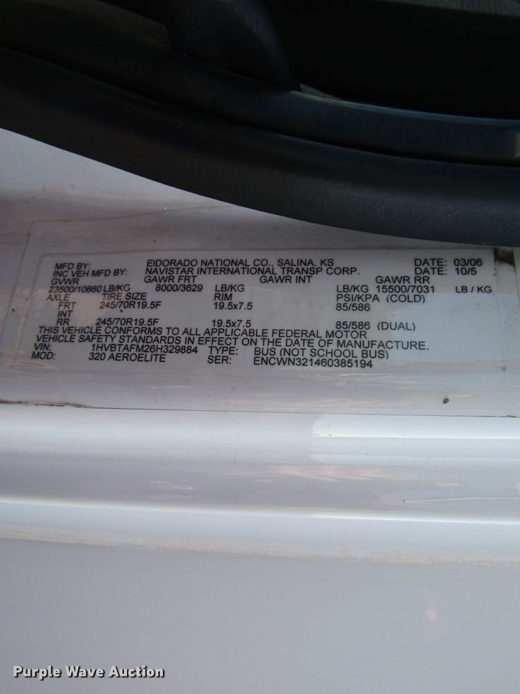 image for item DH8328 2006 International 3200 shuttle bus