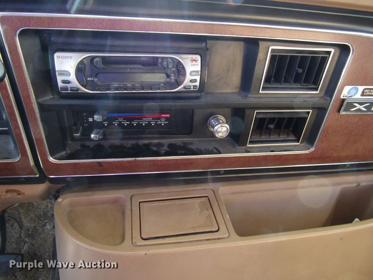 image for item DH8329 1983 Ford Econoline E350 RV