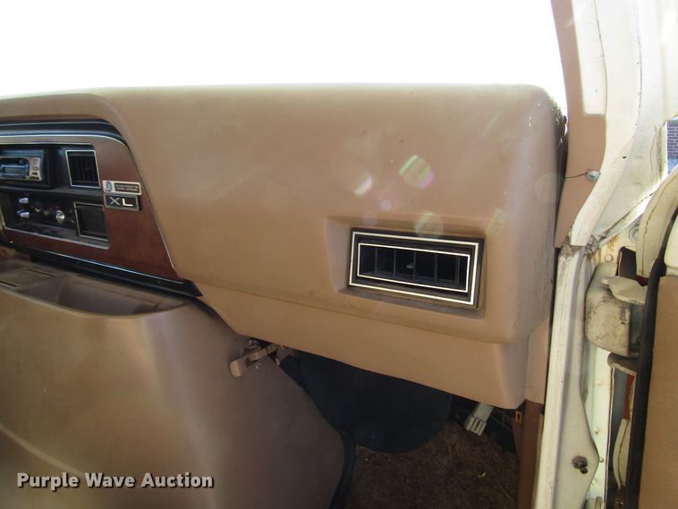 image for item DH8329 1983 Ford Econoline E350 RV