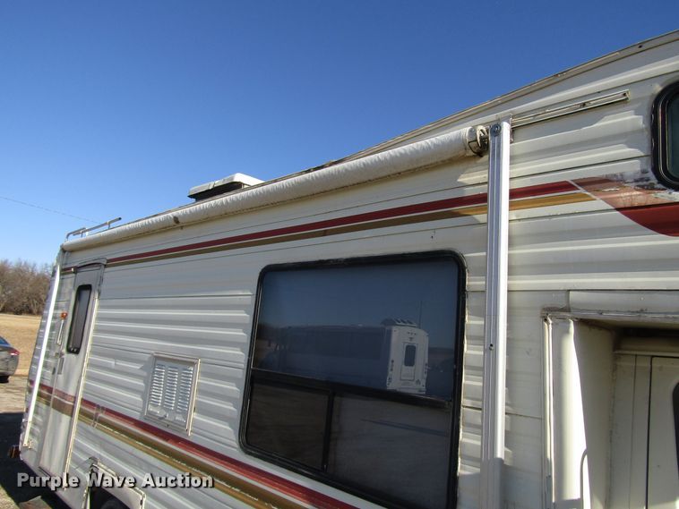 image for item DH8329 1983 Ford Econoline E350 RV