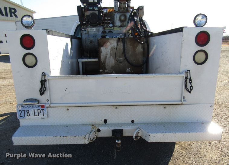 image for item DH8332 1999 Ford F250 Super Duty SuperCab utility bed pickup truck