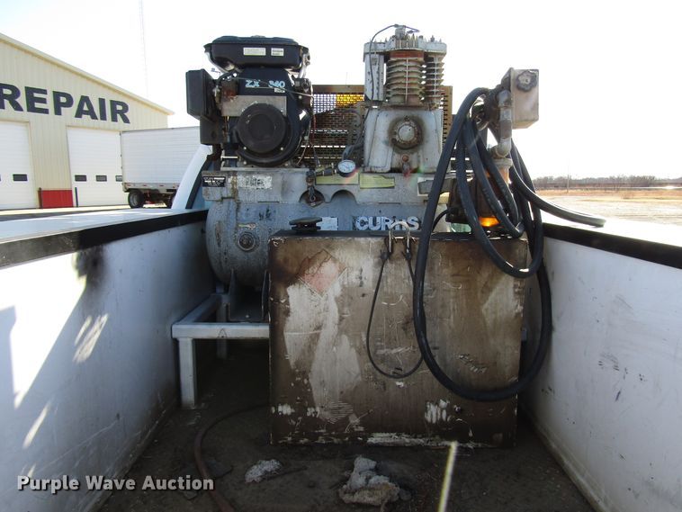 image for item DH8332 1999 Ford F250 Super Duty SuperCab utility bed pickup truck