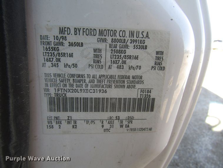 image for item DH8332 1999 Ford F250 Super Duty SuperCab utility bed pickup truck