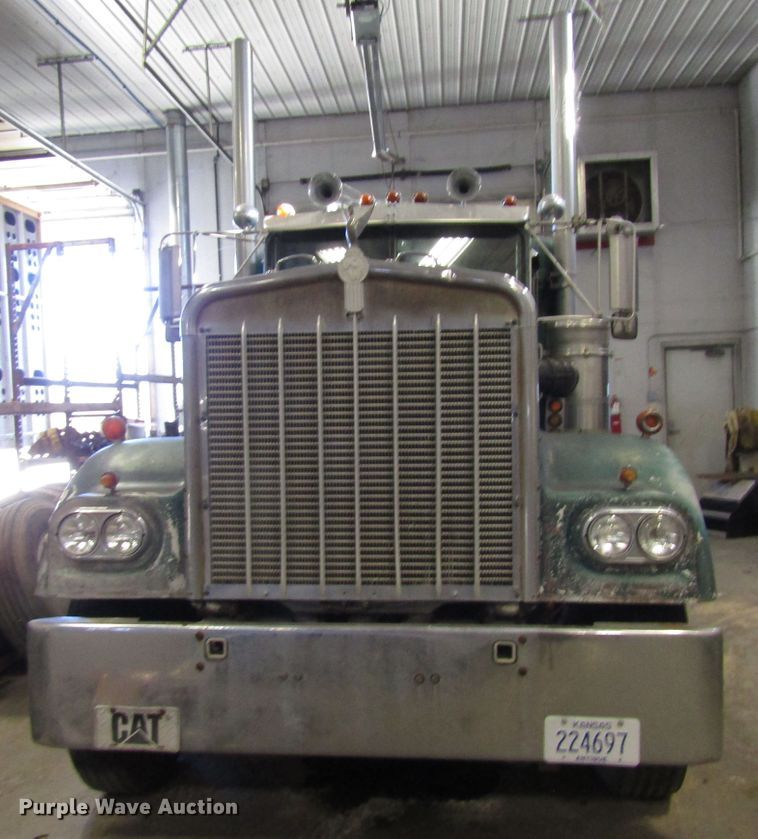 image for item DH8334 1975 Kenworth semi truck