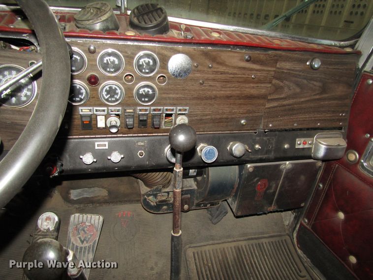 image for item DH8334 1975 Kenworth semi truck