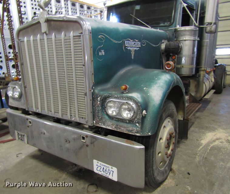 image for item DH8334 1975 Kenworth semi truck