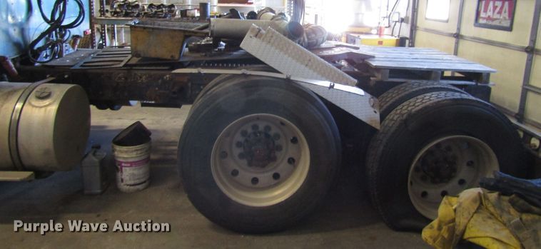 image for item DH8334 1975 Kenworth semi truck