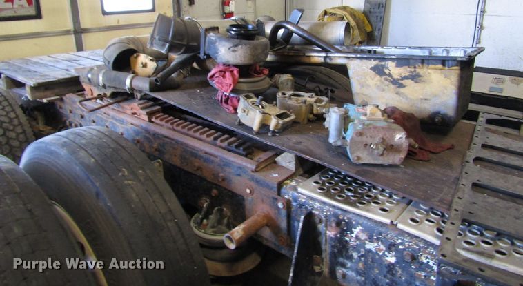 image for item DH8334 1975 Kenworth semi truck