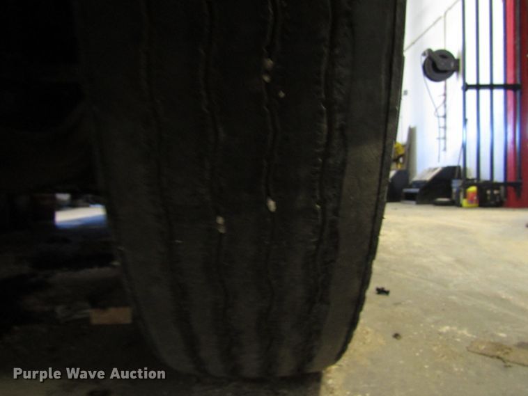 image for item DH8334 1975 Kenworth semi truck