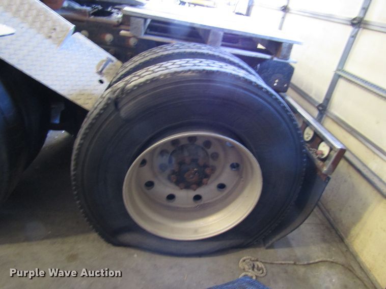 image for item DH8334 1975 Kenworth semi truck