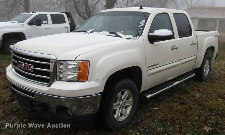 image for item DH8364 2013 GMC Sierra 1500 Crew Cab pickup truck