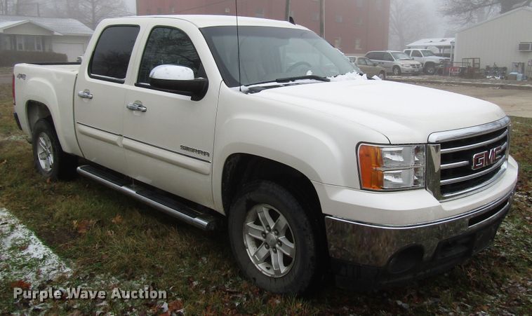 image for item DH8364 2013 GMC Sierra 1500 Crew Cab pickup truck