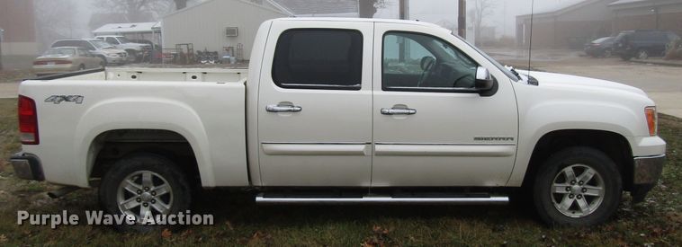 image for item DH8364 2013 GMC Sierra 1500 Crew Cab pickup truck