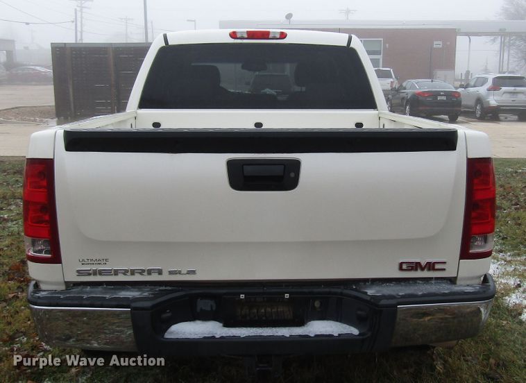 image for item DH8364 2013 GMC Sierra 1500 Crew Cab pickup truck