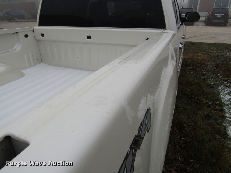 image for item DH8364 2013 GMC Sierra 1500 Crew Cab pickup truck