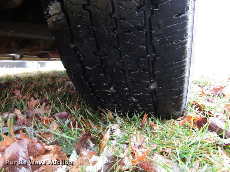 image for item DH8364 2013 GMC Sierra 1500 Crew Cab pickup truck