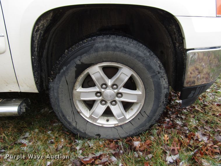 image for item DH8364 2013 GMC Sierra 1500 Crew Cab pickup truck