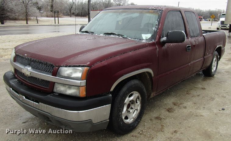 image for item DH8379 2003 Chevrolet Silverado 1500 Ext. Cab pickup truck