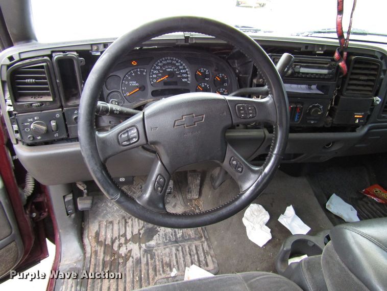 image for item DH8379 2003 Chevrolet Silverado 1500 Ext. Cab pickup truck