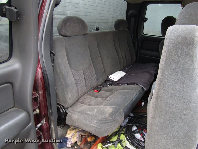 image for item DH8379 2003 Chevrolet Silverado 1500 Ext. Cab pickup truck