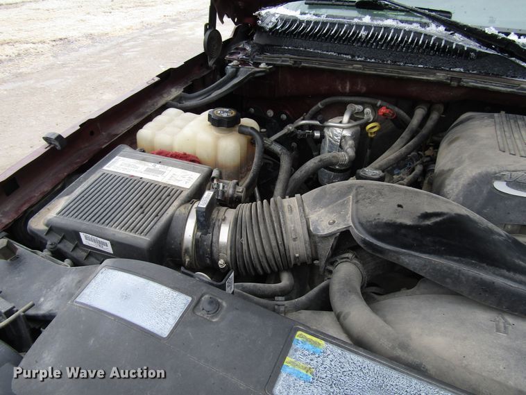 image for item DH8379 2003 Chevrolet Silverado 1500 Ext. Cab pickup truck