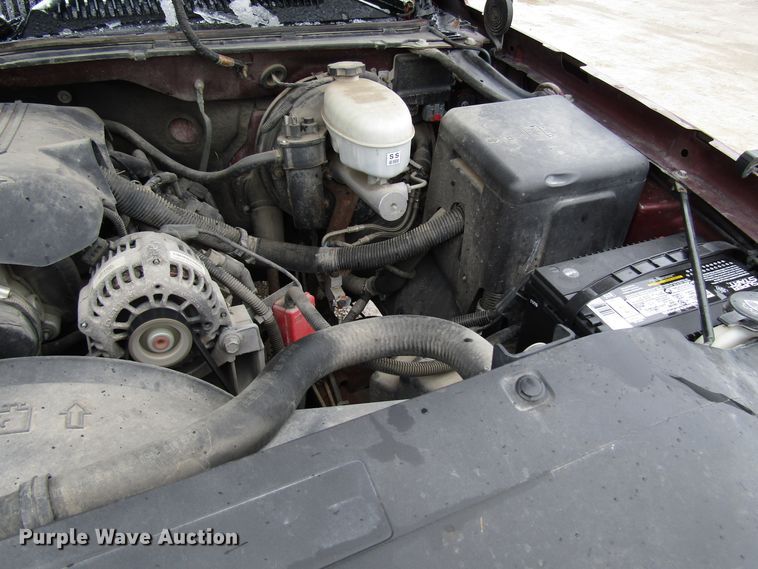 image for item DH8379 2003 Chevrolet Silverado 1500 Ext. Cab pickup truck