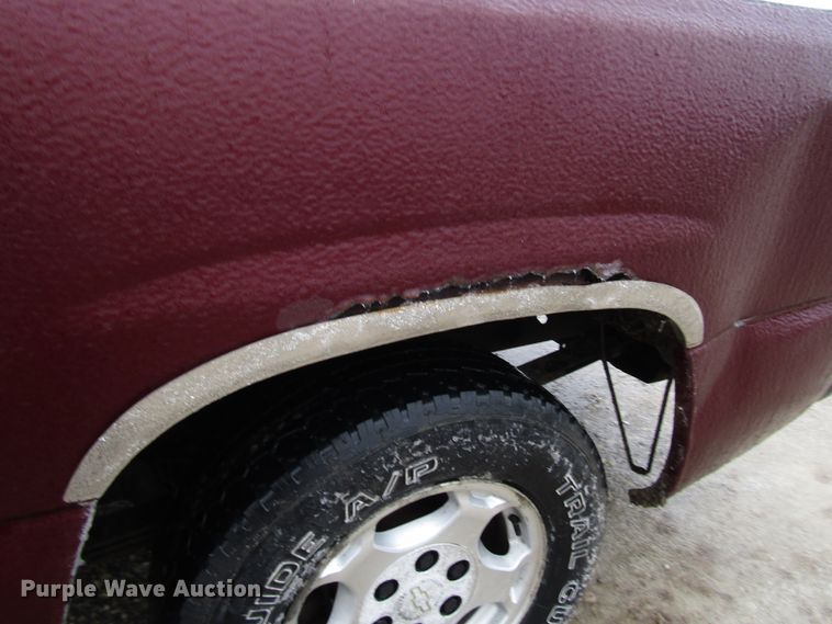 image for item DH8379 2003 Chevrolet Silverado 1500 Ext. Cab pickup truck