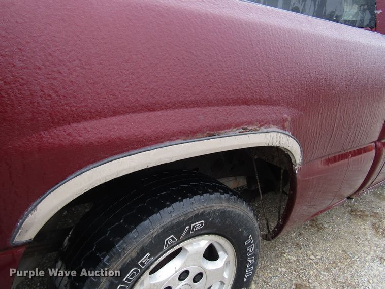 image for item DH8379 2003 Chevrolet Silverado 1500 Ext. Cab pickup truck