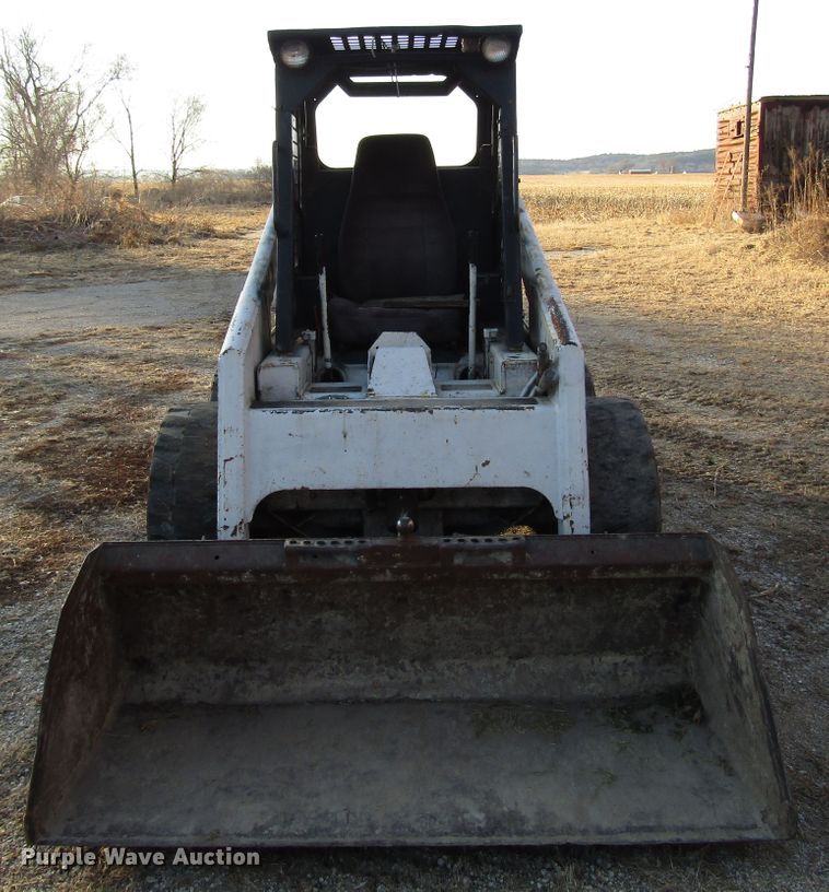 image for item DH8380 1989 Bobcat 843 skid steer