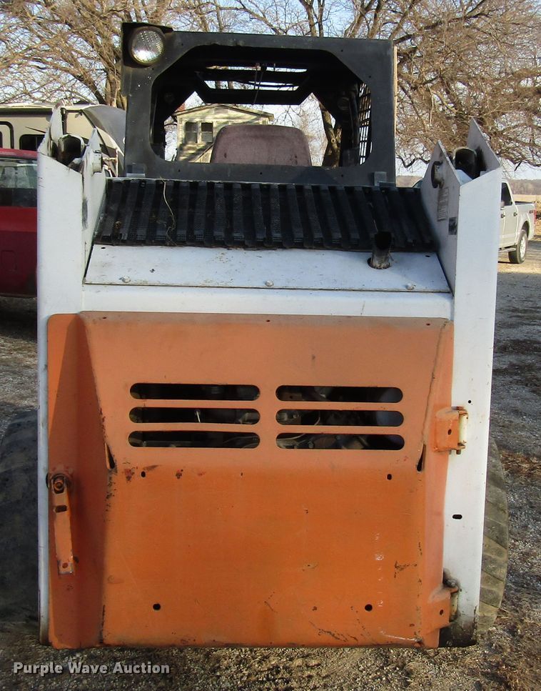 image for item DH8380 1989 Bobcat 843 skid steer