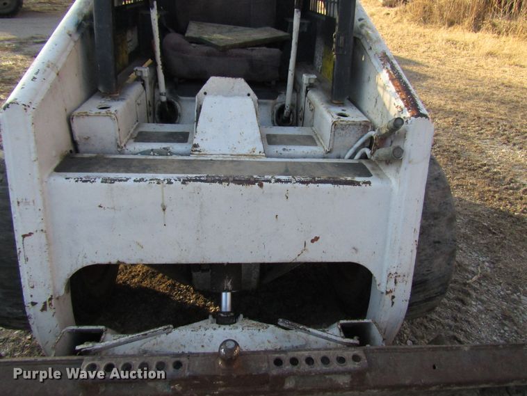image for item DH8380 1989 Bobcat 843 skid steer