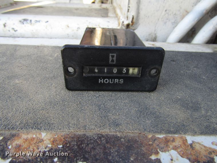 image for item DH8380 1989 Bobcat 843 skid steer