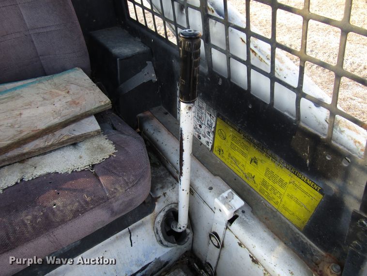 image for item DH8380 1989 Bobcat 843 skid steer