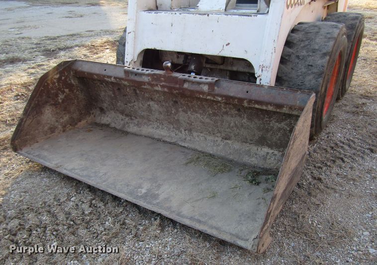 image for item DH8380 1989 Bobcat 843 skid steer