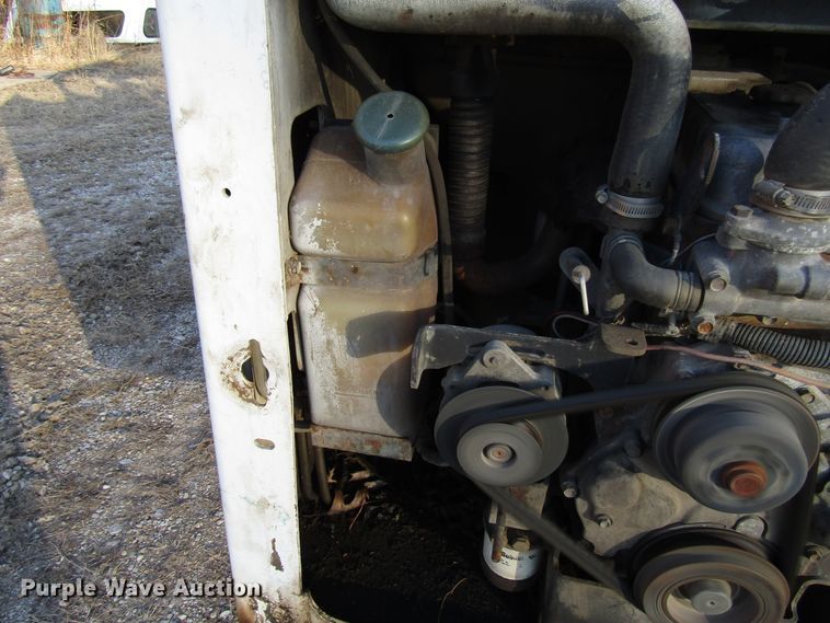 image for item DH8380 1989 Bobcat 843 skid steer