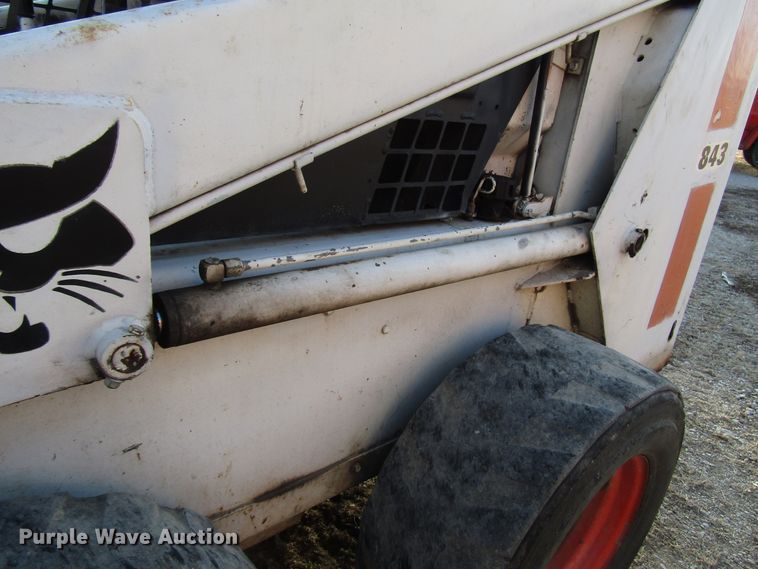 image for item DH8380 1989 Bobcat 843 skid steer