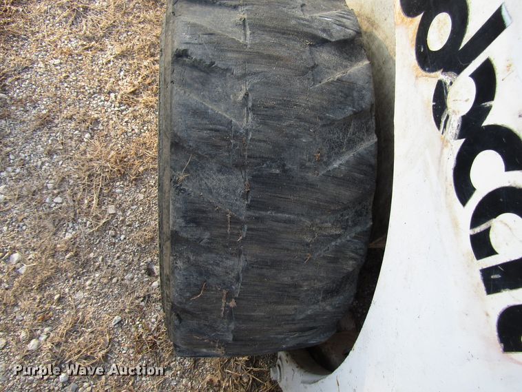 image for item DH8380 1989 Bobcat 843 skid steer