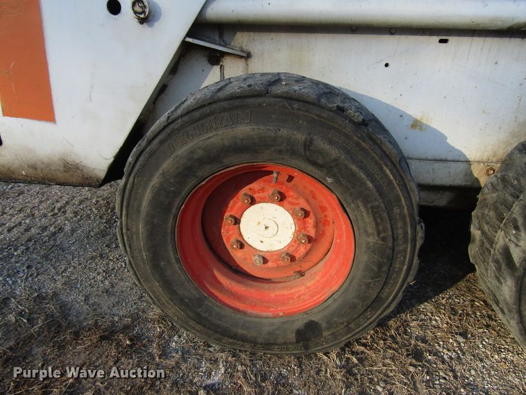 image for item DH8380 1989 Bobcat 843 skid steer