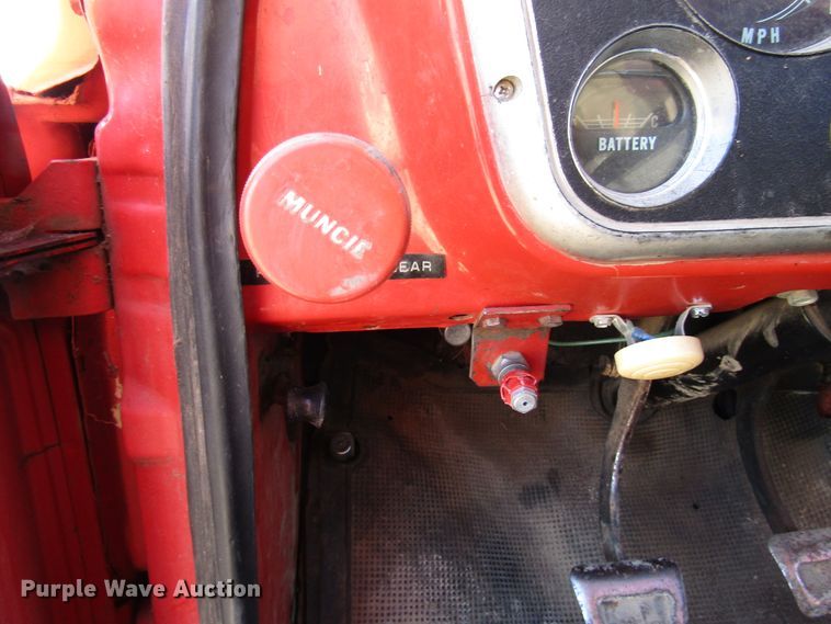 image for item DH8381 1970 GMC 5500 grain truck